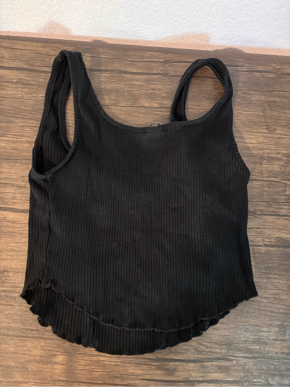 Black crop tank top size small - Picture 2 of 3